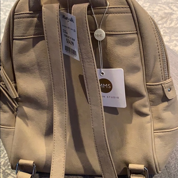 MED SIZE BACKPACK - Picture 2 of 3